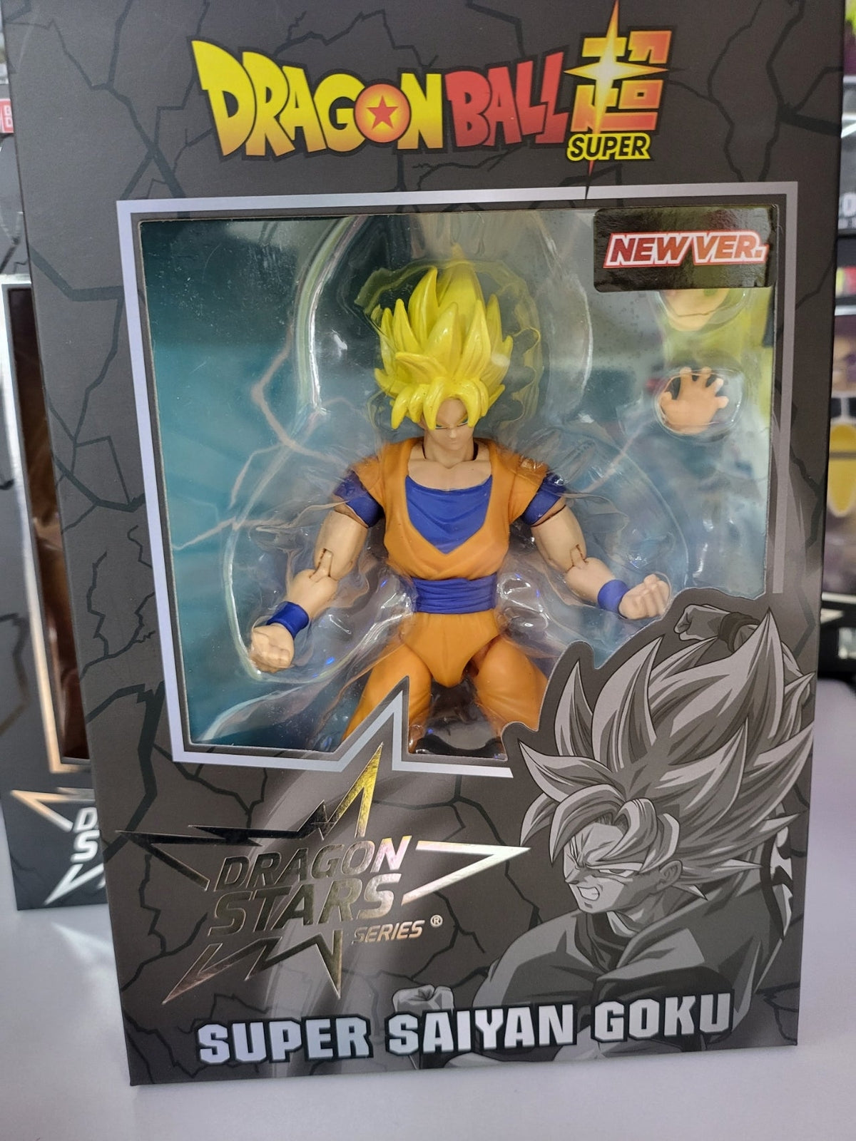 personaggio super saiyan goku dragon ball super 17cm
