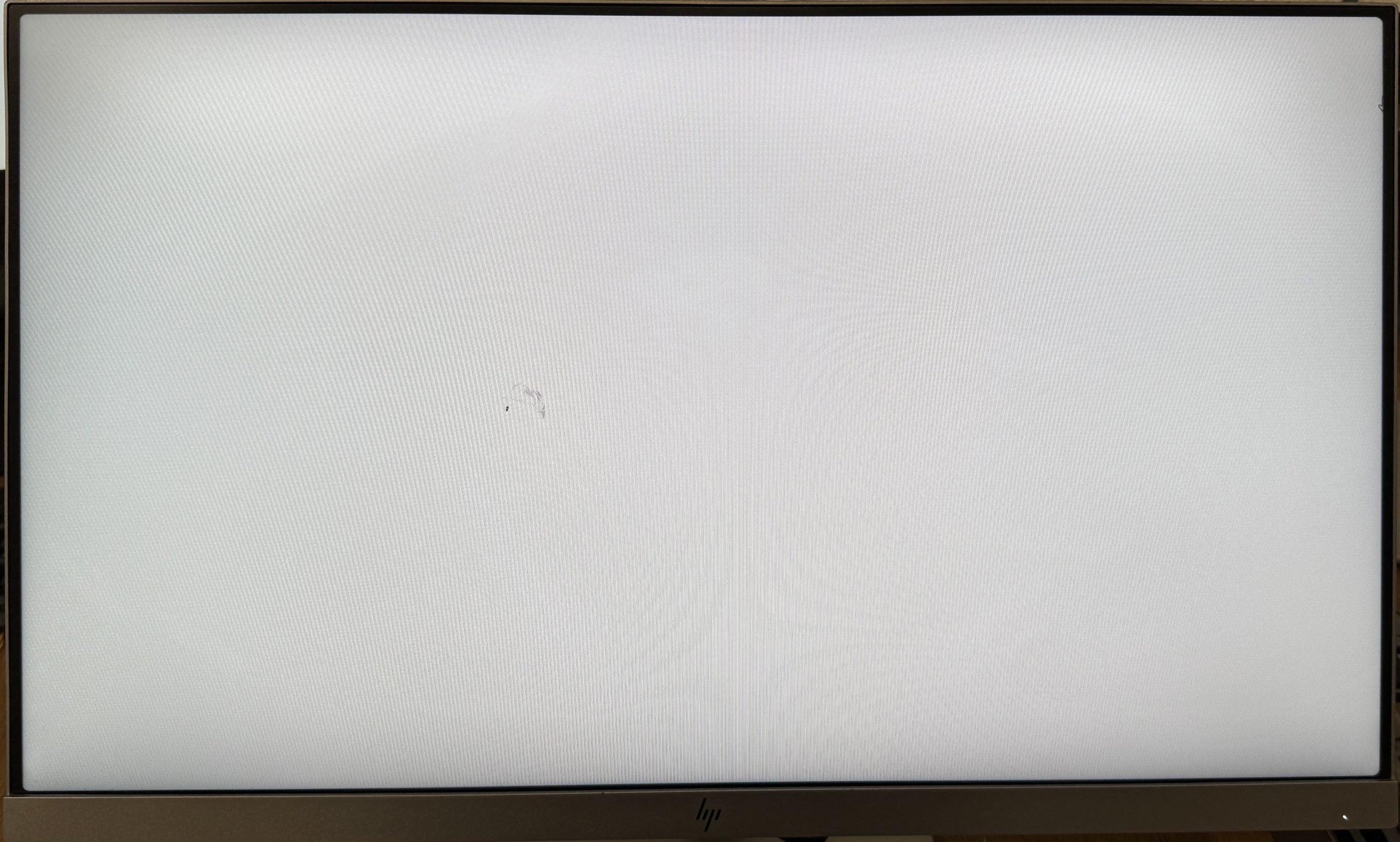MONITOR > 24 POLLICI